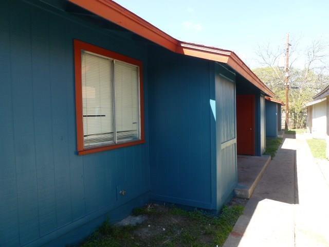 Foto del edificio - 8210 Sam Rayburn Dr