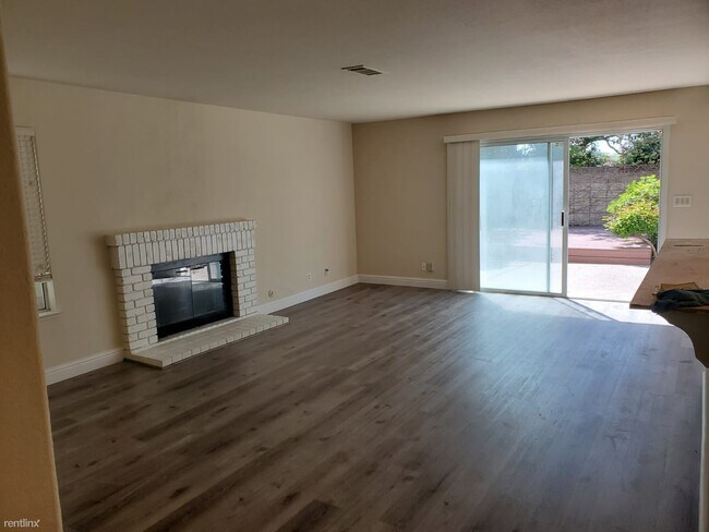 Building Photo - 4 br, 3 bath House - 810 Eastbrook Ct