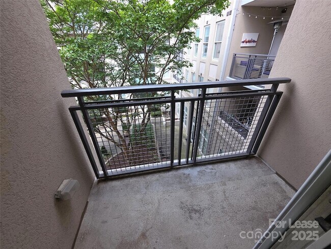 Foto del edificio - 1315 East Blvd