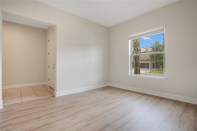 Building Photo - 9283 Royal Estates Blvd