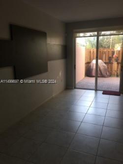 Building Photo - 242 Las Brisas Cir
