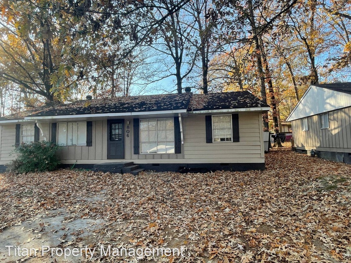 Primary Photo - 3 br, 1 bath House - 806 DeSoto Place