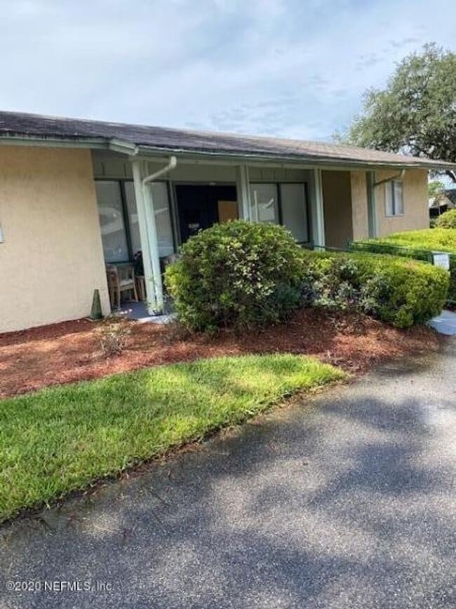 Photo - RENOVATED 3/2 TOWNHOUSE MOVE IN READY!