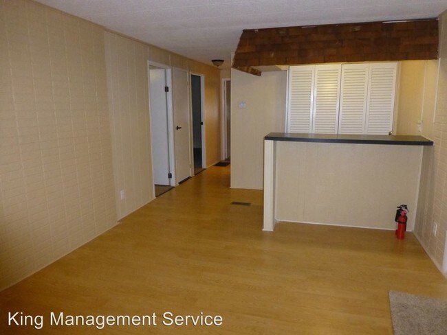 Building Photo - 9306 Lake Hickory Nut Dr