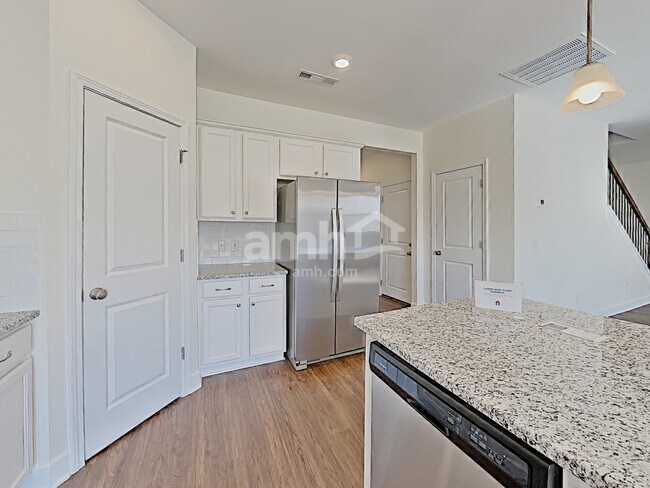Foto del edificio - 5404 Lake Water Ct