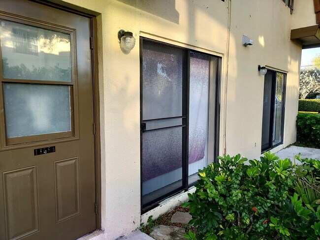 Building Photo - 11584 Royal Palm Blvd