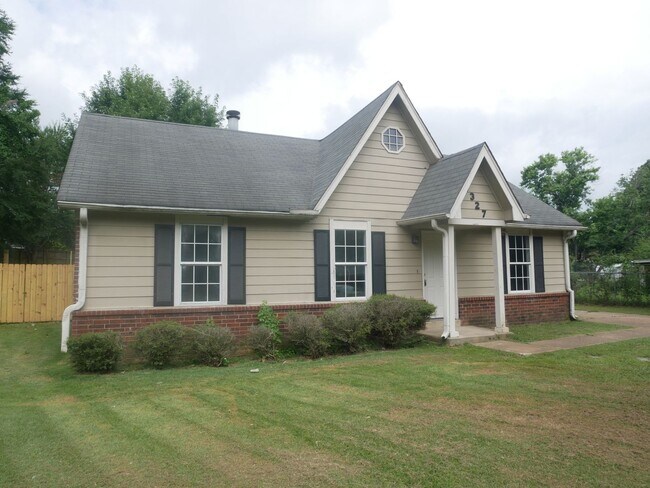 Foto del edificio - 7327 Eastover Cove