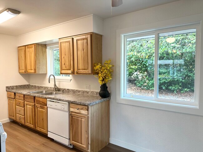 Foto del edificio - 5222 108th Street Ct SW