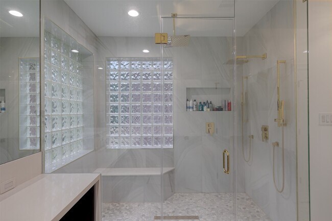 Foto del edificio - 11492 Majestic Dr