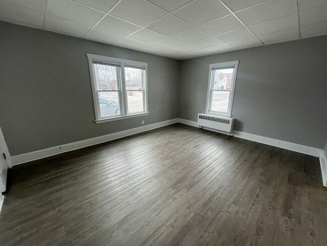 Building Photo - 1202 S 13th St