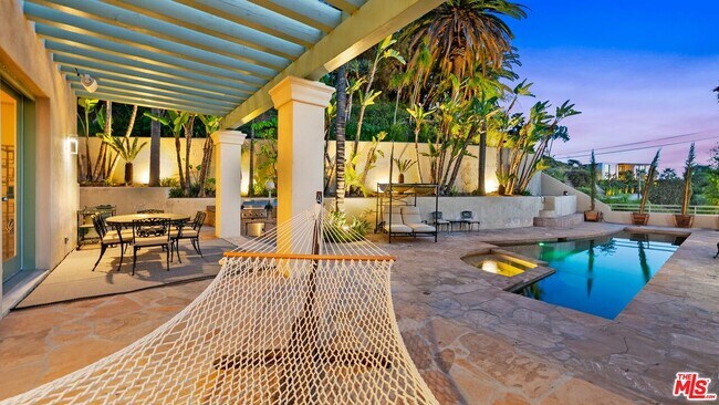 Building Photo - 1368 Vireo Dr