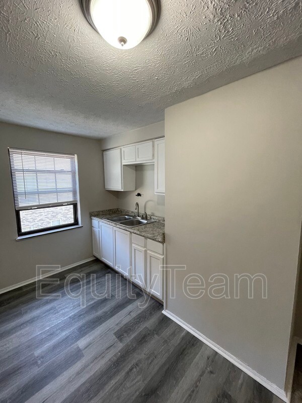 Building Photo - 550 Forrer Blvd