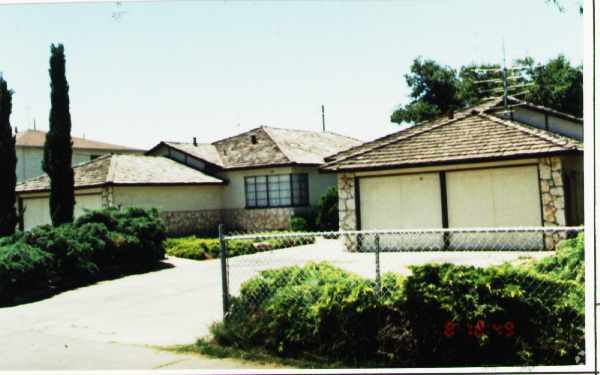Building Photo - 1339-1341 Danube Way