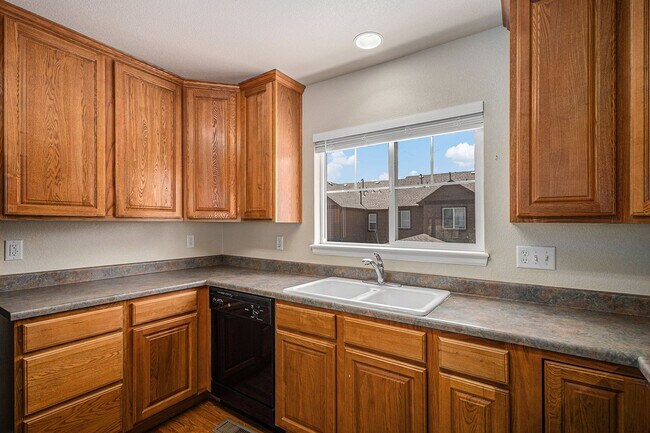 Foto del edificio - Spacious 3 bedroom in the heart of Castle ...