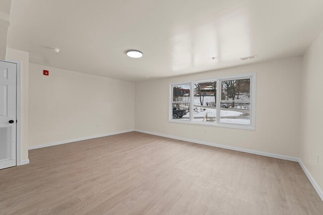 Building Photo - 2616 Shawhan Ave