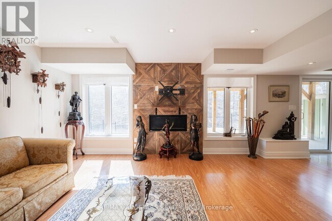 Building Photo - 232 Butternut Ridge Trl