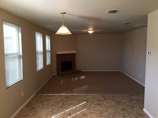 Building Photo - 8420 Cotton Valley Lane