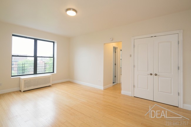 Building Photo - 100 Lefferts Ave