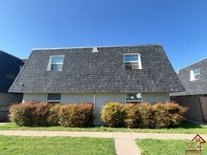 Building Photo - 2111 NW Lindy Ave