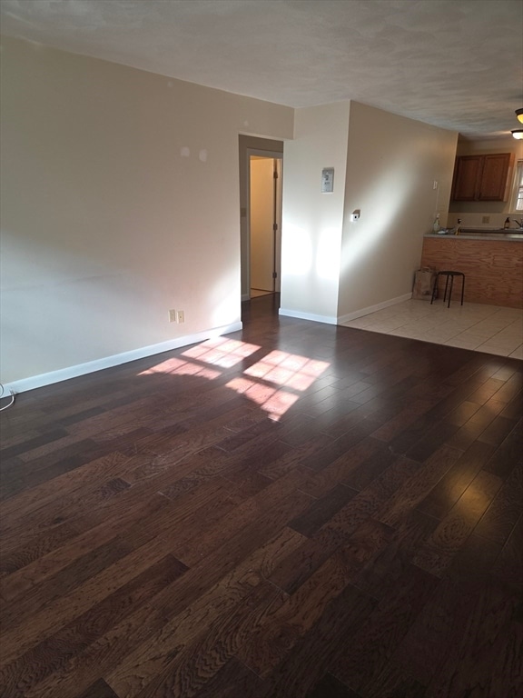 Building Photo - 25 Arlington Rd