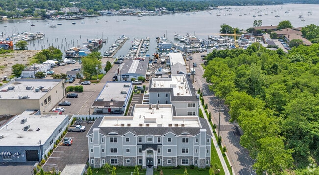 Building Photo - The Sagamore