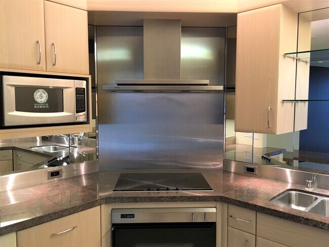 Building Photo - Hawaiki Tower - 1BR/1BA/1PK