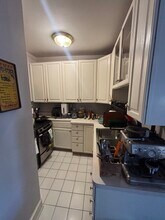 Building Photo - 2733 Girard Ave S