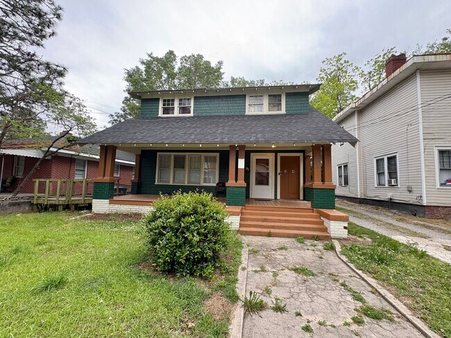 Foto del edificio - 605 Hammond St