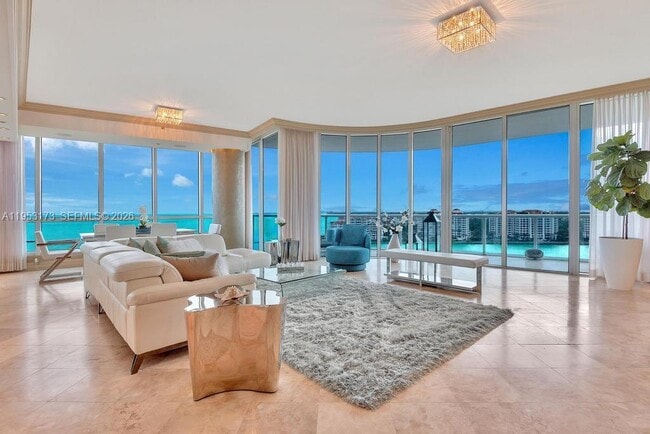 Building Photo - 100 South Pointe Dr