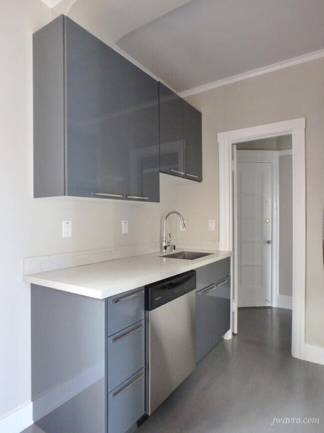 Foto del edificio - 636 33rd Ave