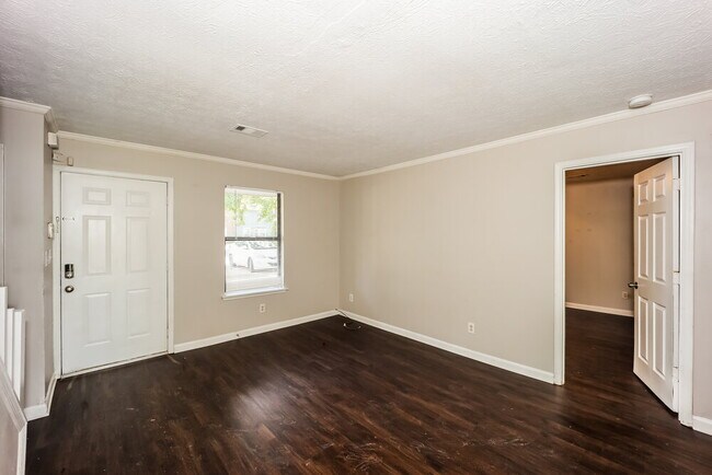 Foto del edificio - 8272 Canyon Forge Dr