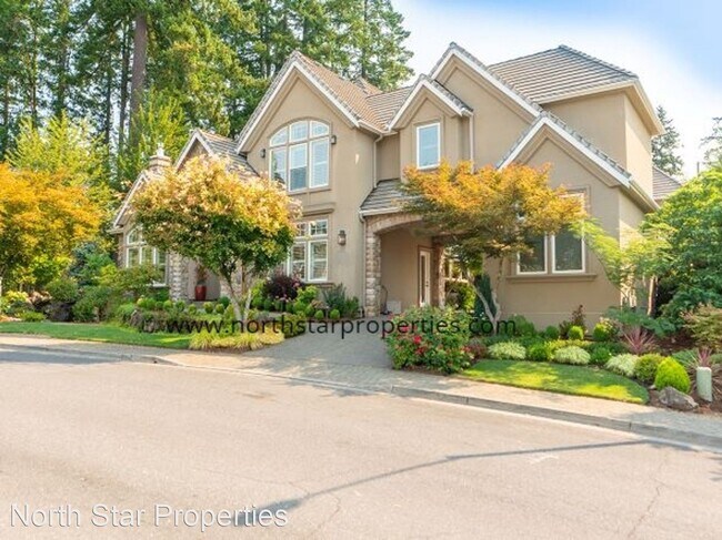 Building Photo - 5 br, 4.5 bath House - 757 NE Brennan Ln