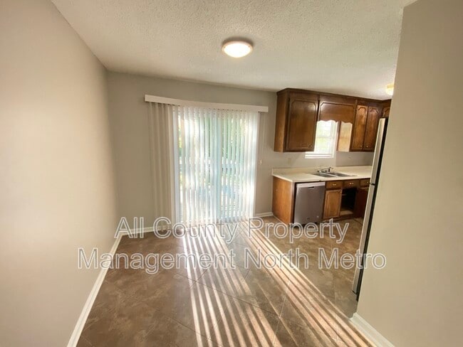 Building Photo - 67 Winchester Ct