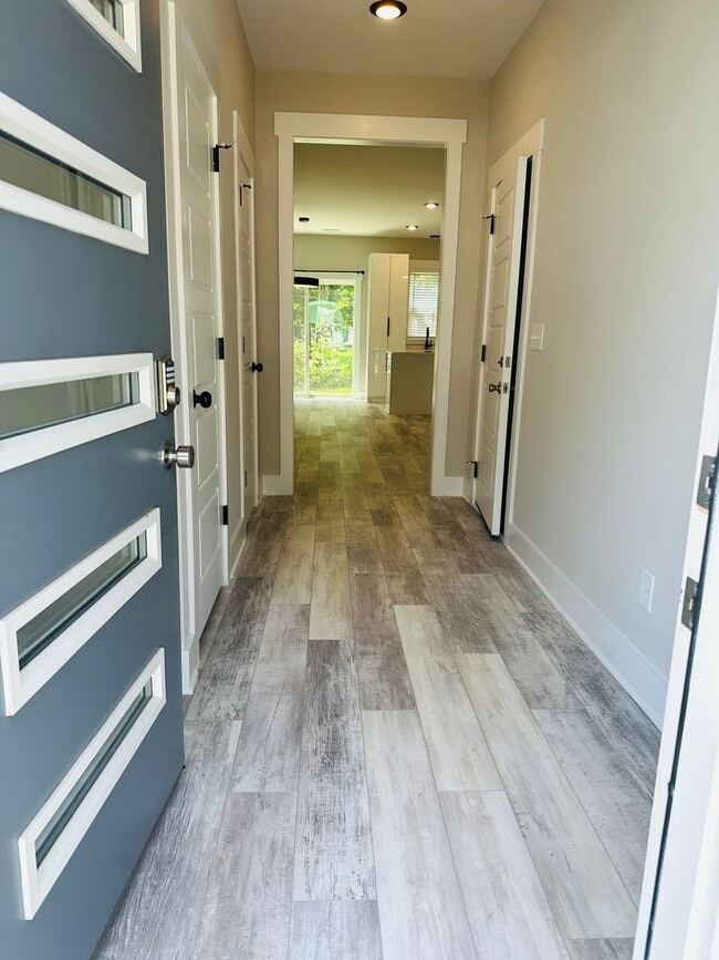 Foto del edificio - Beautiful Townhome