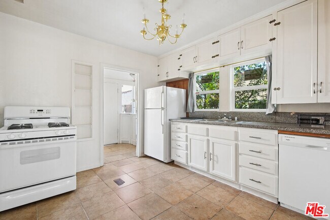 Foto del edificio - 1238 N Gardner St
