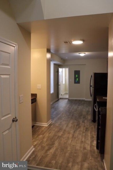 Foto del edificio - 1646 E Pratt St