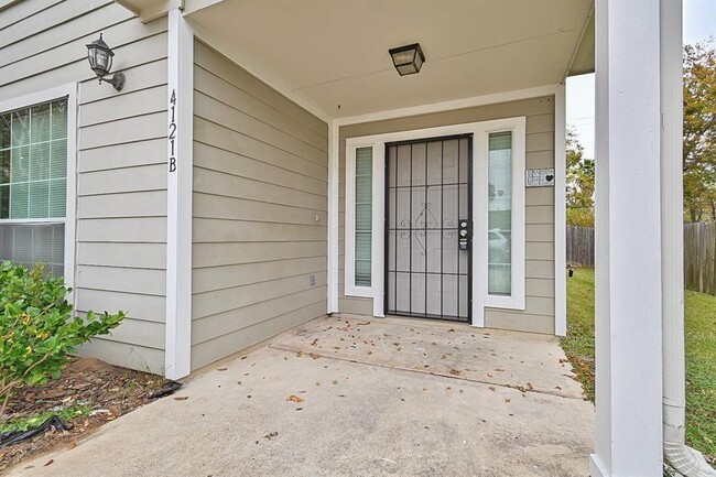 Building Photo - 4121 Mallow St