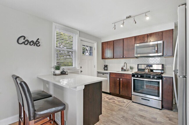 Foto del edificio - 5068 N Parkside Ave