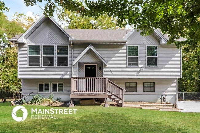 Building Photo - 15505 Vicie Ave