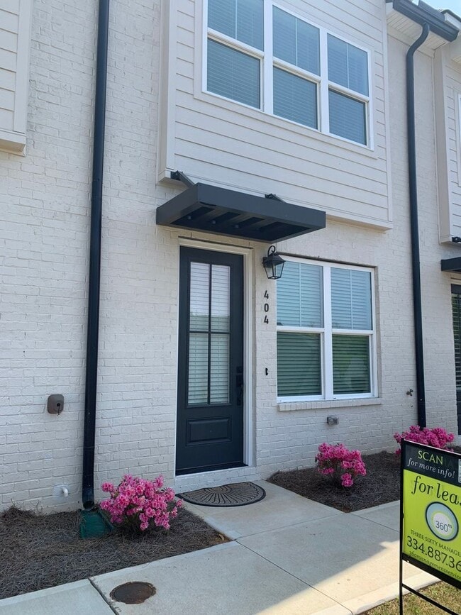 Building Photo - 2106 Moores Mill Rd