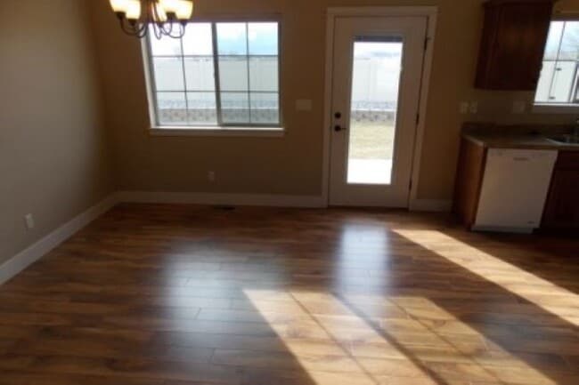 Foto del edificio - 926 Black Berry Way