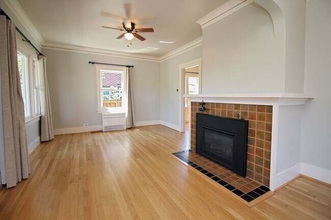 Foto del edificio - 6435 NE Cleveland Ave