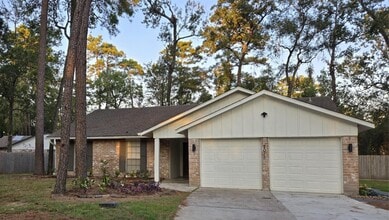 Building Photo - 2012 E Lacey Oak Cir