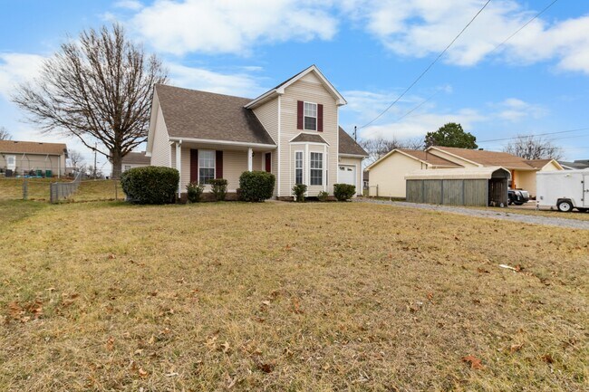 Foto del edificio - 3437 Kingfisher Dr