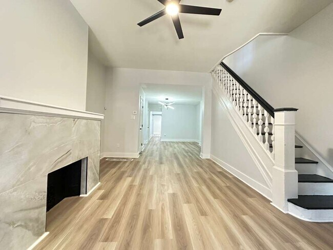 Photo - 5543 W Thompson St Townhome