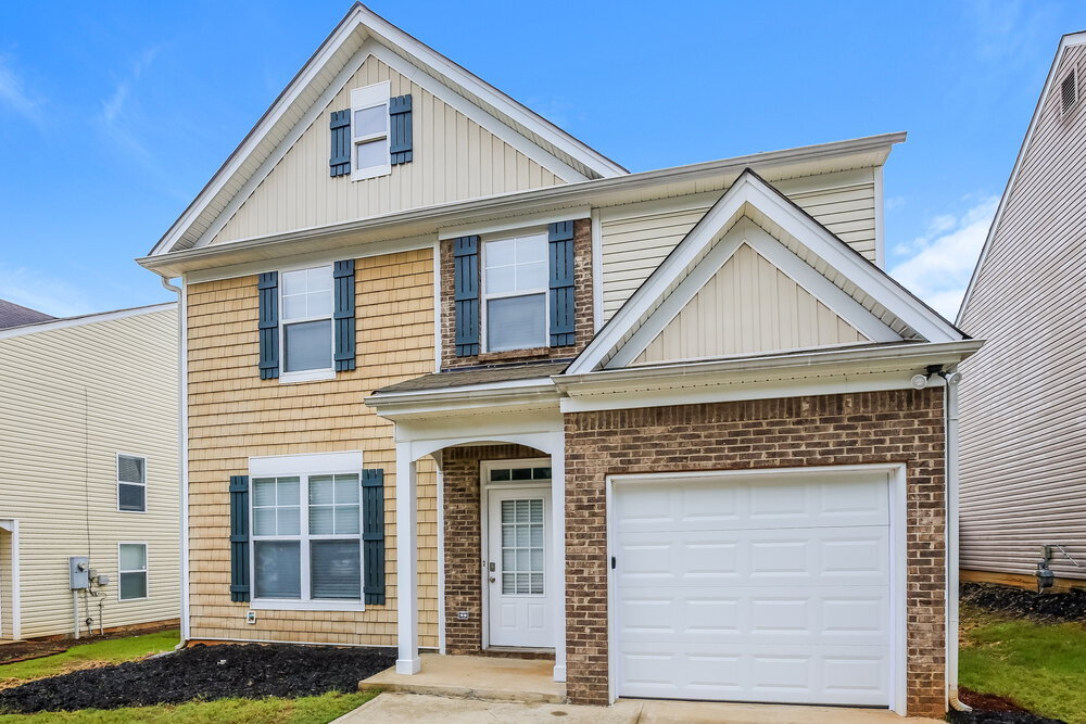 Foto principal - 422 Marsh Lake Rd SE