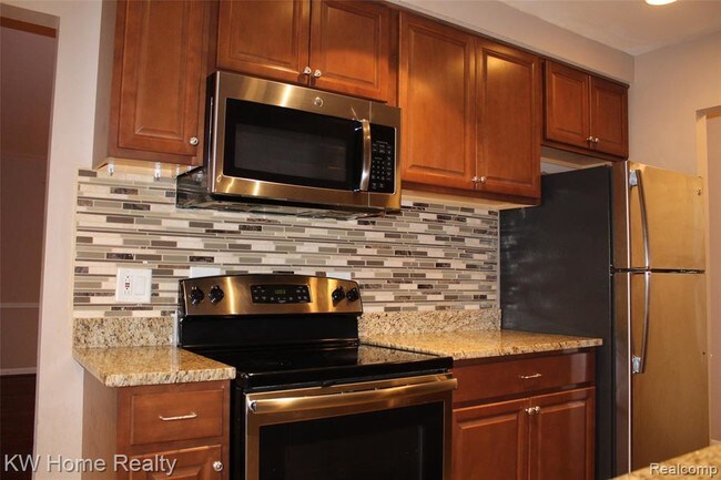 Building Photo - 29614 Farmbrook Villa Ct