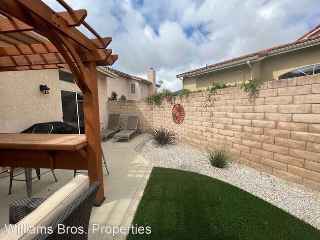 Foto del edificio - 3 br, 3 bath House - 1206 Grass Valley Way