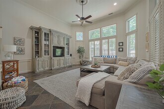 Building Photo - 26 Spiceberry Pl