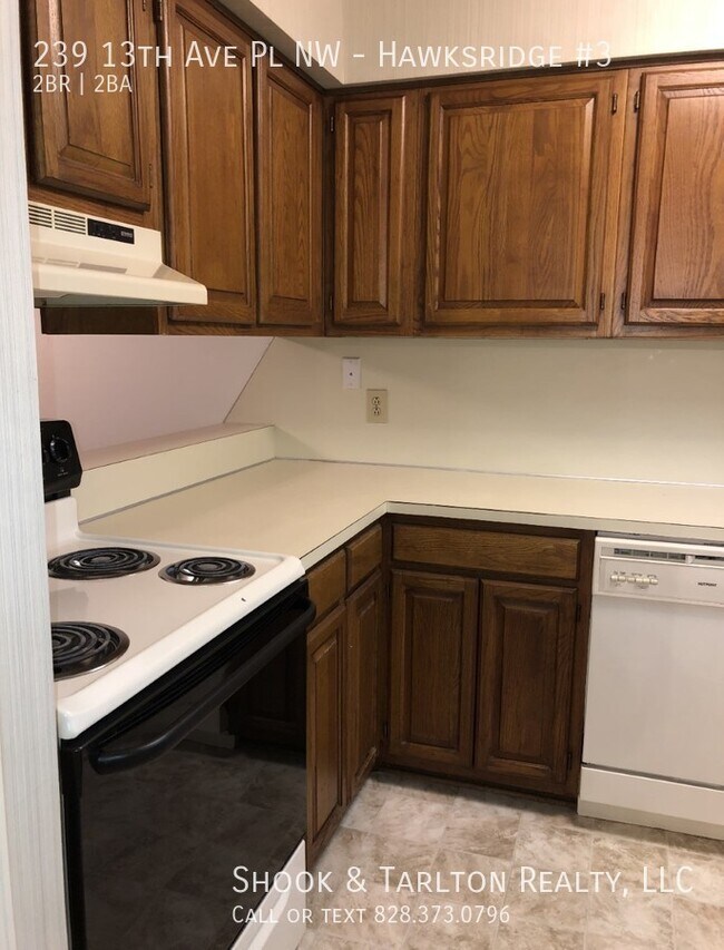 Foto del edificio - 239 13th Ave Pl NW